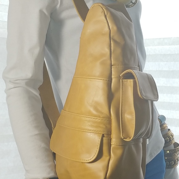 Leather Backpack Ergo Sling Bag - Picture 2 of 8